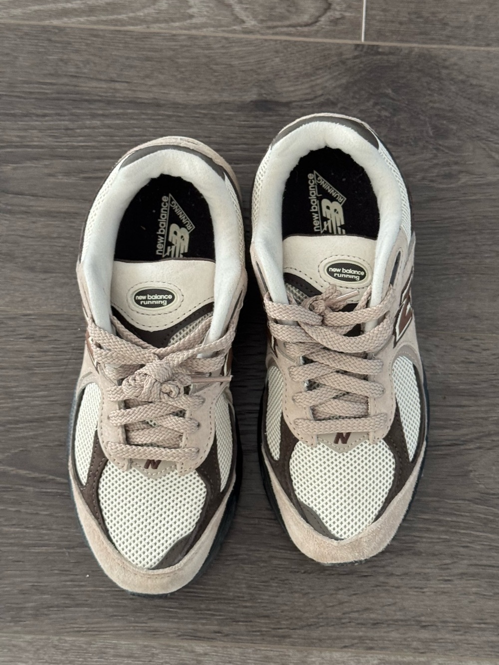 New Balance 2002R - Size US 5.5 Women / US 4 Men